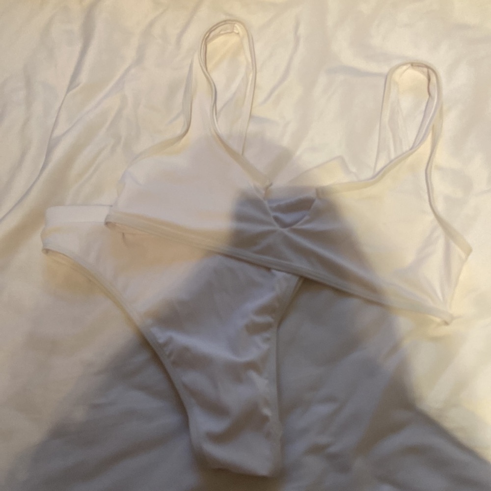 WHITE BIKINI